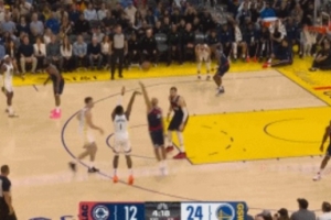 真是进化了！库明加外线三分直接迎射巴图姆