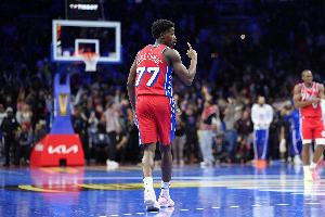 【菜鸟】探花11中7得17+5+5 科沃德13分10板3断 7号秀13+4+8+4断