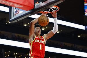 准三双！杰伦-约翰逊16中9贡献22分13板8助2断1帽 正负值+13